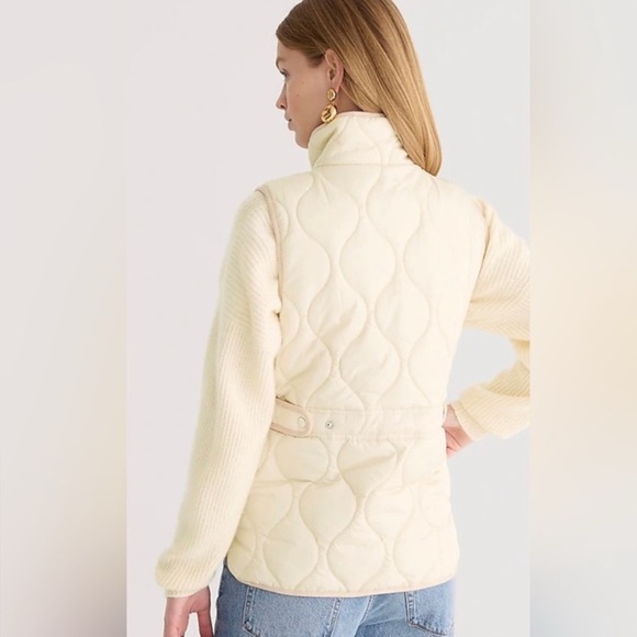 J. CREW Quilted warm signature puffer Excursion Vest cream EUC women’s sz xxs - Picture 3 of 15